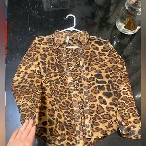 Leopard top